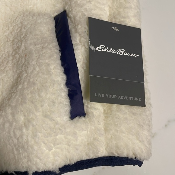 Eddie Bauer Vest Shearling Cream soft Fleece Hooded Outerwear Unisex New Size 5 - Picture 5 of 10